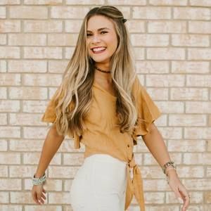 Meet your Posher, Alayna